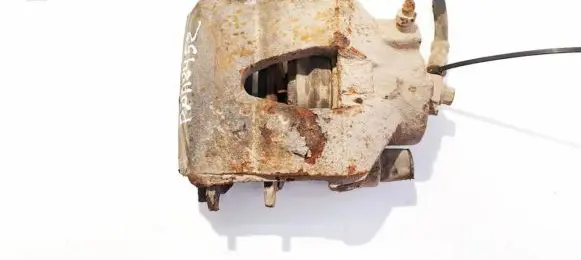Volkswagen Golf VI Front brake caliper