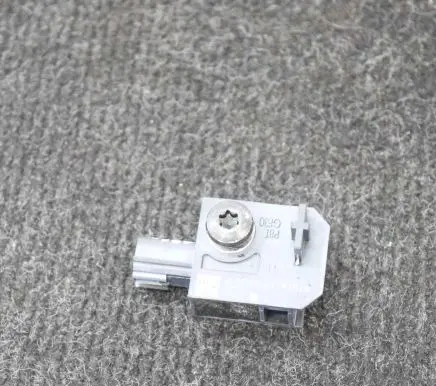 Opel Zafira C Airbag deployment crash/impact sensor 13504470