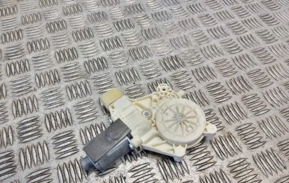 Ford S-MAX Front door window regulator motor 0130822287