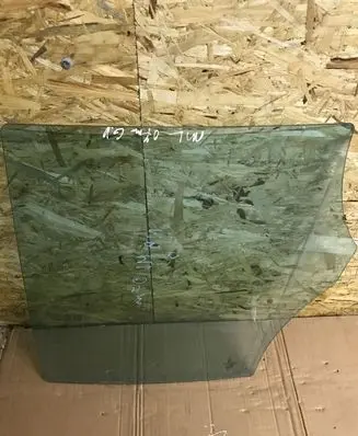 Mercedes-Benz ML W164 Rear door window glass 43R000004