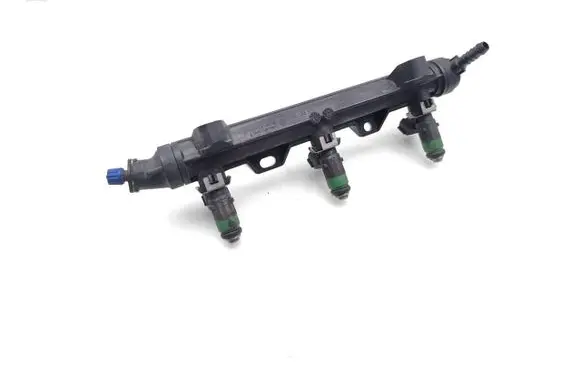 Volkswagen Polo IV 9N3 Fuel injectors set 03E133320 03E133319