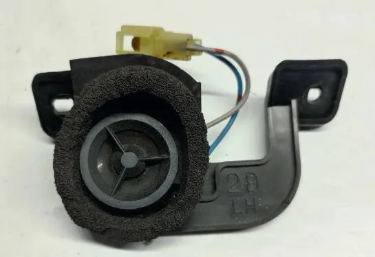 Subaru Legacy Front door high frequency speaker 86304AG210