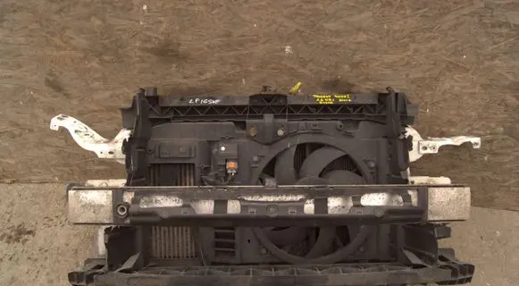 Peugeot 3008 I Radiator support slam panel