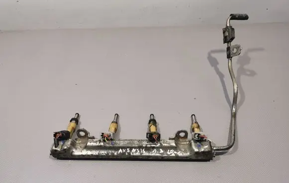 Toyota Avensis T270 Fuel injectors set 