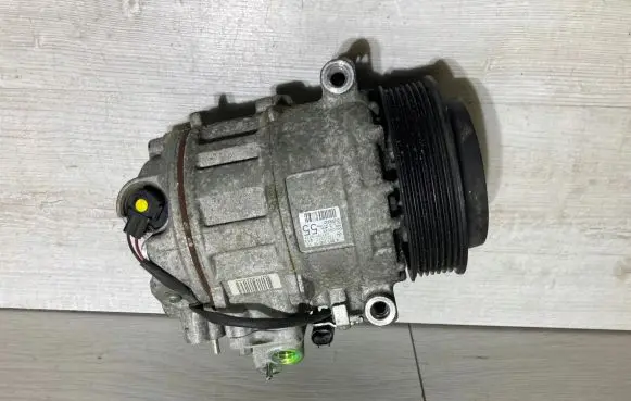 Mercedes-Benz C W203 Air conditioning (A/C) compressor (pump) A0012305511