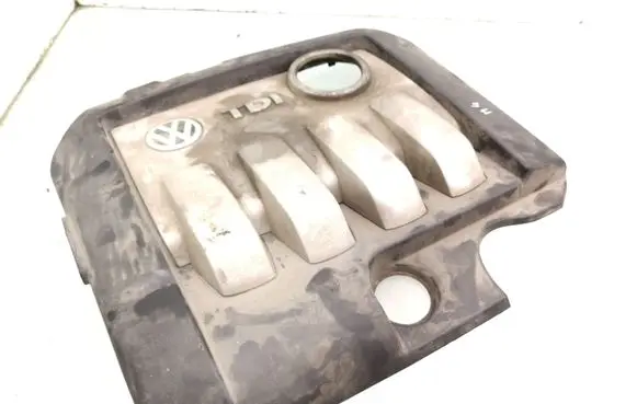 Volkswagen PASSAT B6 Engine cover (trim) 03G103925BL