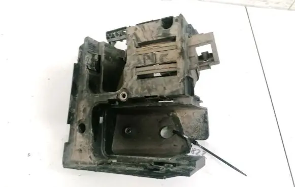 Skoda Octavia Mk2 (1Z) Battery box tray 1K0907361B
