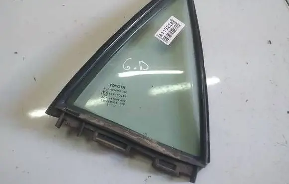 Toyota Auris 150 Rear vent window glass AS2