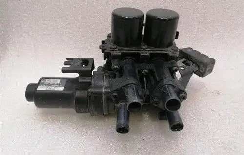 Bentley Flying Spur Coolant heater control valve 3D2959617C