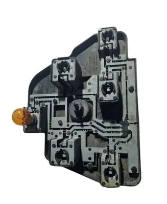 BMW 3 E46 Tail light bulb cover holder 8363565 14603502