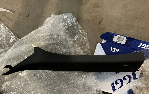Audi Q7 4M (A) pillar trim 4M0867233M 4M0867233