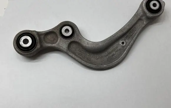 Porsche Cayenne (9Y0 9Y3) Rear control arm 4M0505361G