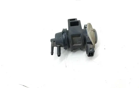 Renault Twingo II Turbo solenoid valve 8200575400