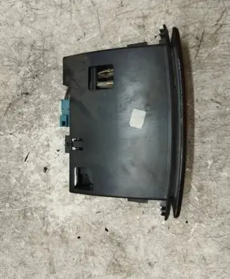 Mercedes-Benz S W220 Car ashtray A2206800252