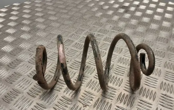 Nissan Note (E11) Rear coil spring