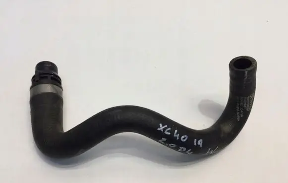Volvo XC40 Engine coolant pipe/hose 31461887