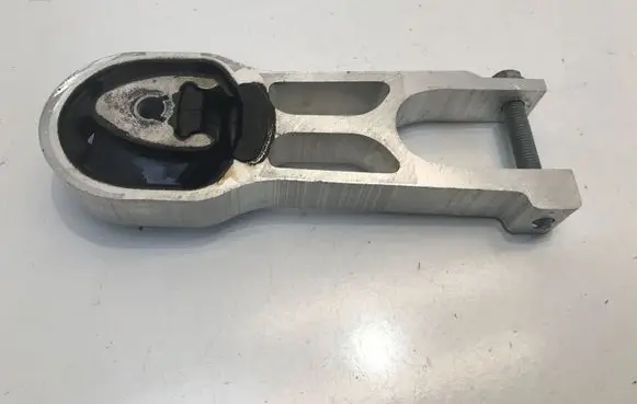 Opel Mokka B Engine mount vacuum valve 9826527880
