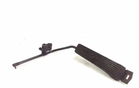 Mercedes-Benz E W124 Accelerator throttle pedal 1233010082