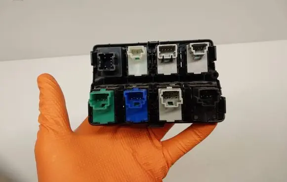 Subaru Outback (BS) Other switches/knobs/shifts 83472AL04AVH 83002AL03B 83002AL04B