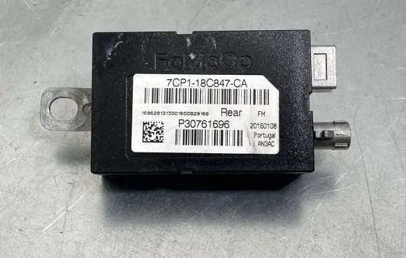 Ford C-MAX II Aerial antenna amplifier 7CP118C847CA