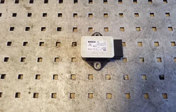 Mercedes-Benz CLS C219 ESP acceleration yaw rate sensor 0265005623