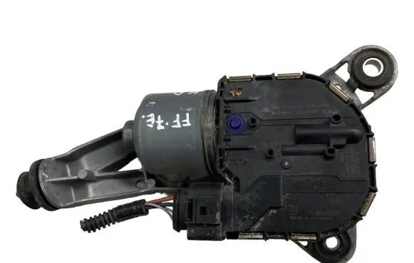 Ford Focus Wiper motor BM5117504AH 0390248108 20110428