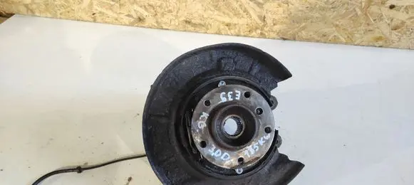 BMW 5 E39 Rear wheel hub