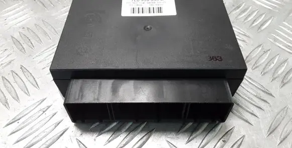Volkswagen Touareg I Comfort/convenience module 7L0959933D
