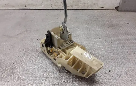 Ford Mondeo MK IV Gear shifter/selector 7G9R7C453CKF