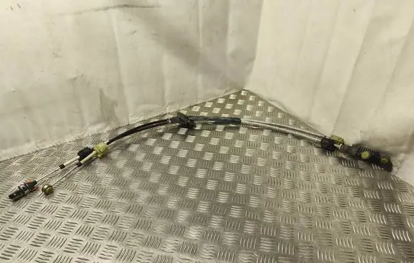 Mazda 3 II Gear shift cable linkage B3P3465000 201104080541
