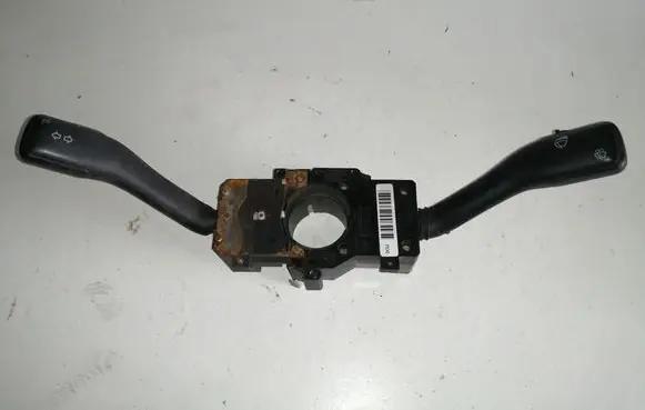Volkswagen PASSAT B5 Speedometer (instrument cluster) 4B0953503E