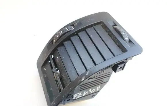 Skoda Octavia Mk2 (1Z) Dash center air vent grill 02124902w 0212-4902w