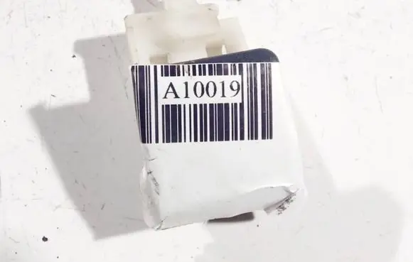 Toyota Corolla Verso AR10 Engine bonnet (hood) release handle