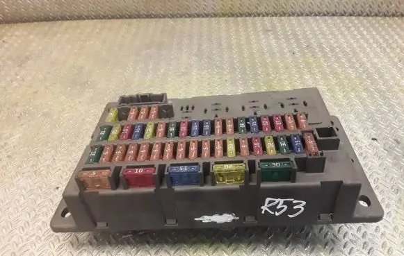 Mini One - Cooper R50 - 53 Fuse box set 6906598