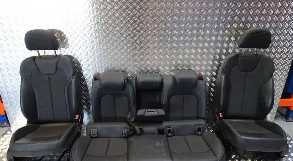 Audi Q2 - Seat set 