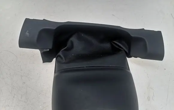 Steering wheel column trim