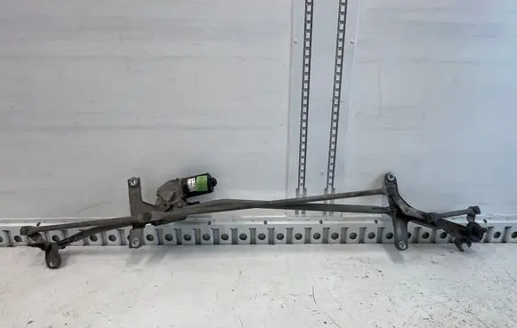 Mercedes-Benz Vito Viano W639 Front wiper linkage and motor A6398200040 404751 3194N