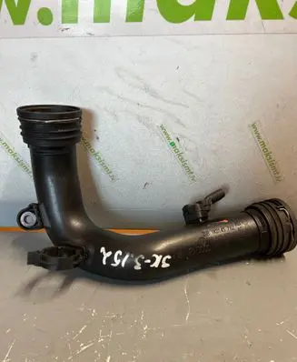Intercooler hose/pipe