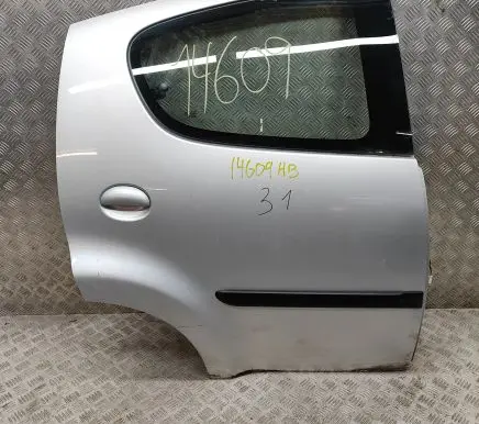Toyota Aygo AB10 Rear door 670030H010