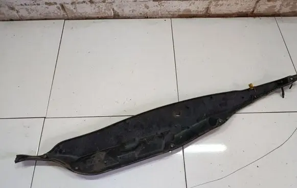 Toyota Corolla Verso E121 Wiper trim 