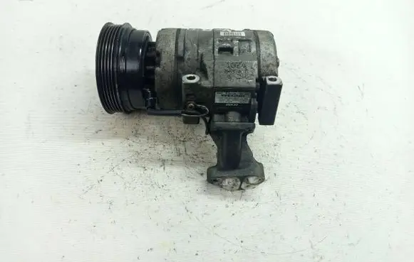Toyota Corolla Verso E121 Air conditioning (A/C) compressor (pump) 447220-4221 HFC134A 10S15L