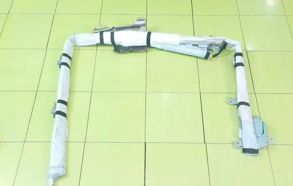 Nissan Leaf I (ZE0) Roof airbag 