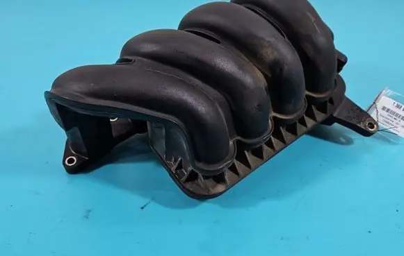 Toyota Corolla Verso E121 Intake manifold IMPRK1368903