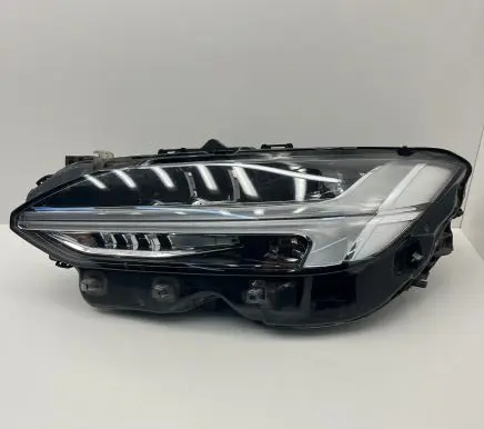 Volvo S90, V90 Headlight/headlamp 31655728