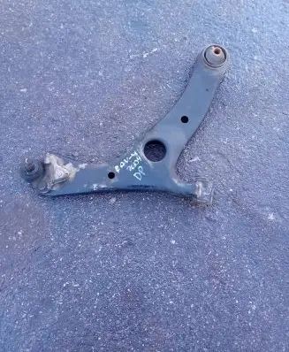 Toyota RAV 4 (XA20) Front lower control arm/wishbone