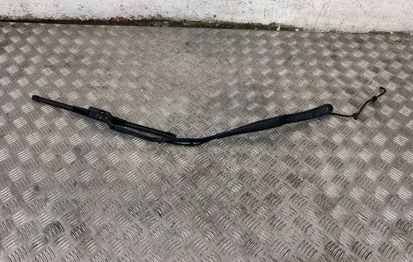 Tesla Model 3 Windshield/front glass wiper blade 107672900B