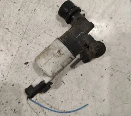 Peugeot 807 Windscreen/windshield washer pump 8200067015