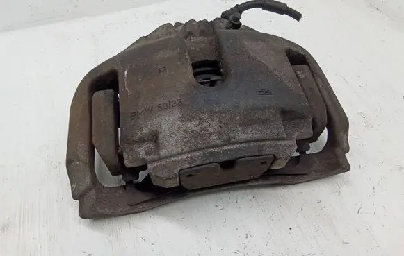 BMW 5 GT F07 Front brake caliper