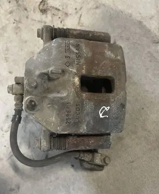 Nissan Primera Front brake caliper 259671