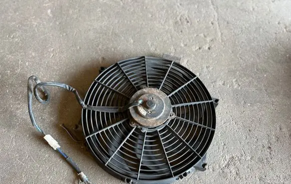 BMW 5 E34 Air conditioning (A/C) fan (condenser) MT130